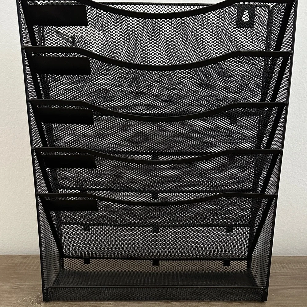 Black Mesh Wall / Desk Organizer